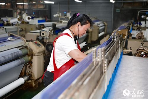 江西贛州紡織企業 出口訂單激增，生產一線繁忙